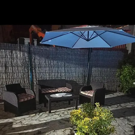 بيت للعطل House Pool Trogir *