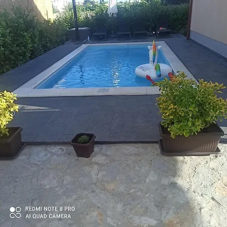 بيت للعطل House Pool Trogir تروغير