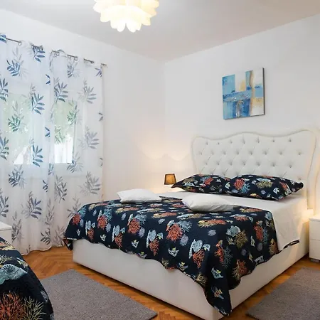 House Pool Trogir Holiday home *